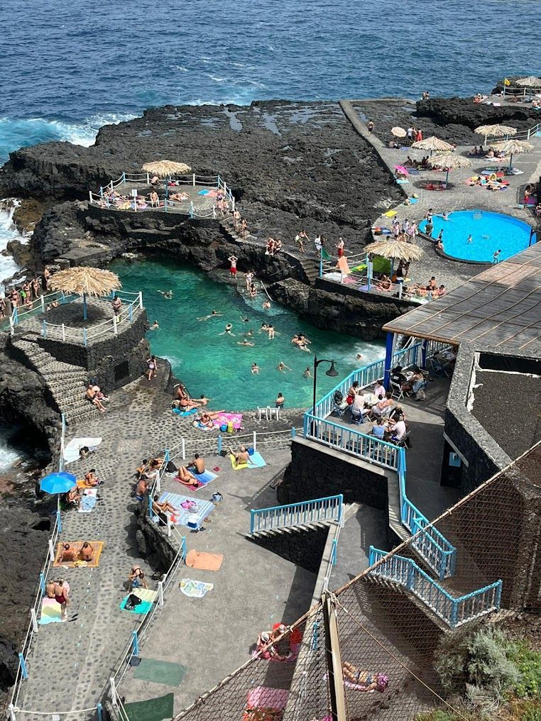 charco azul en los sauces, la palma