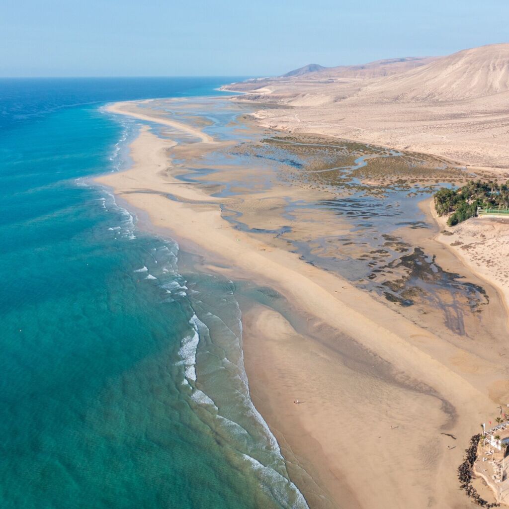 Laguna y playa de Sotavento en Jandía