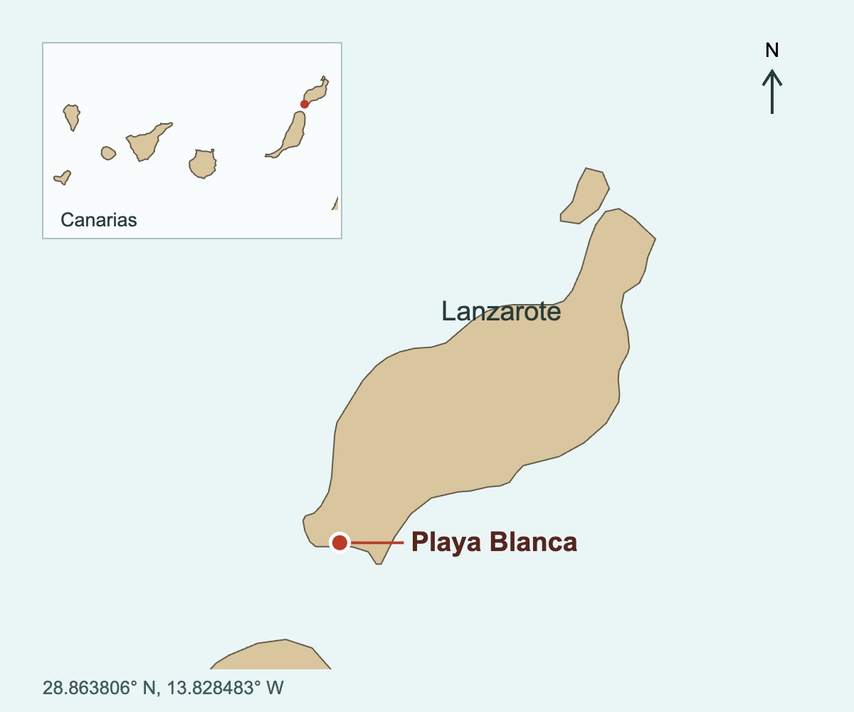 Mapa de Lanzarote con Playa Blanca señalada en la costa sur y recuadro de las islas Canarias